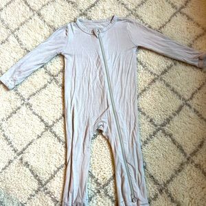 Kyte Baby Zip Romper in Oat (12-18 mo)